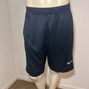 Nike Dri-FIT  Short Men Large Navy Blue Used